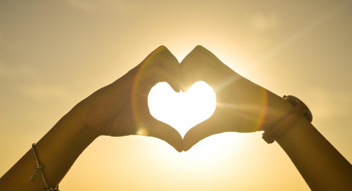 fare cuore nero su WhatsApp