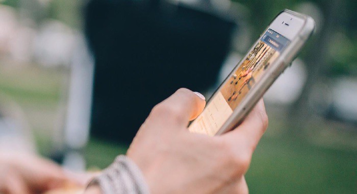 come controllare accessi Facebook