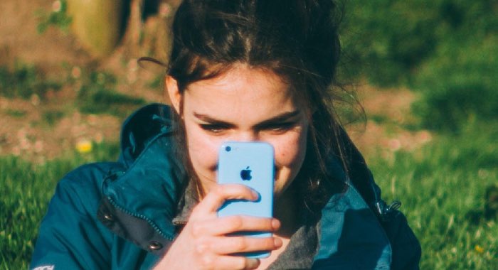 Come eliminare foto da iPhone: guida completa