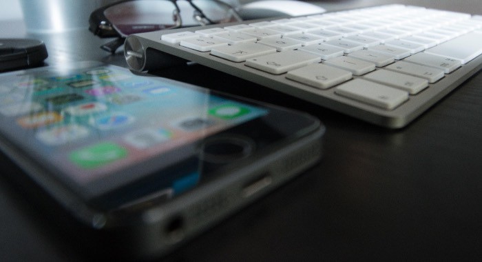 come creare cartelle per app su iPhone