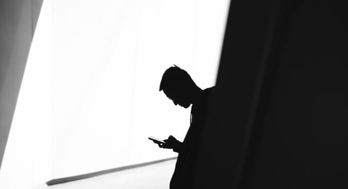 come chiudere gruppo WhatsApp