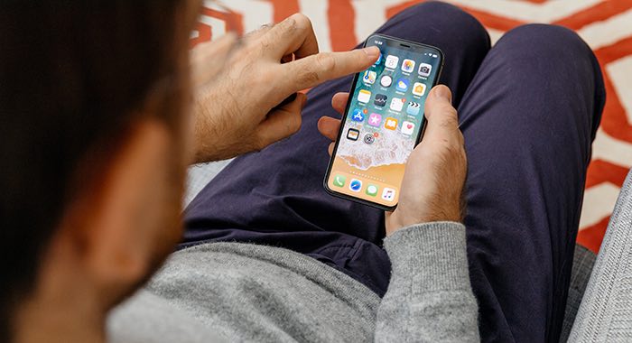 come riavviare iPhone X