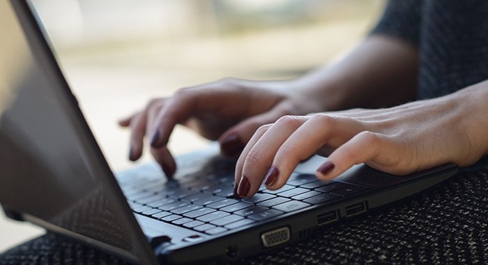 come condividere cartella in rete Windows 10