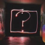 punto interrogativo su sfondo nero domande Instagram