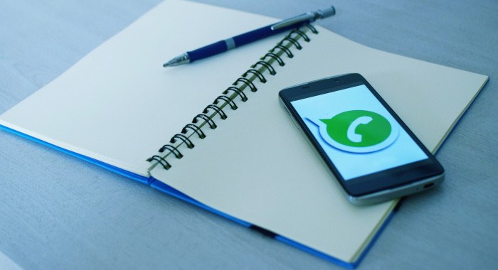 come registrare audio WhatsApp senza tenere premuto chat