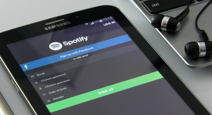 come scaricare musica da Spotify abbonamento