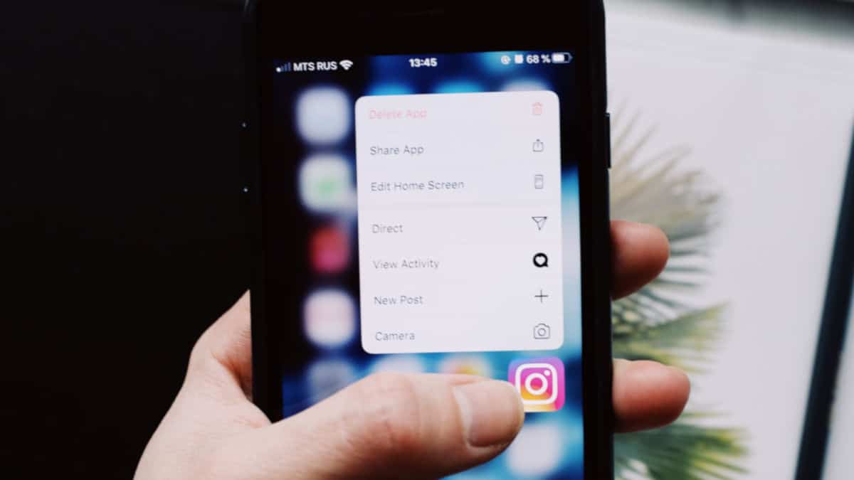 attività di accesso Instagram