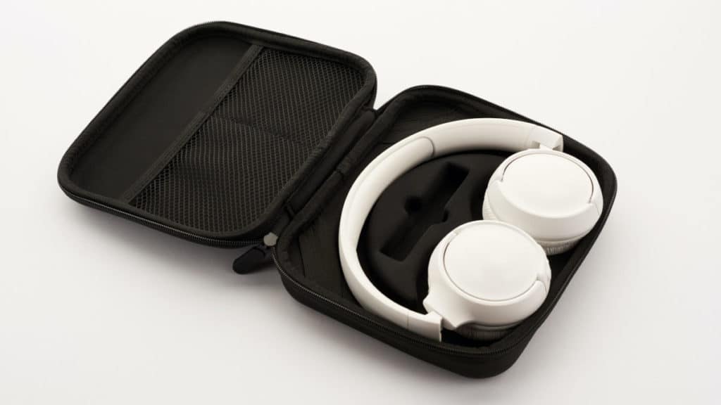 Come collegare le cuffie Bluetooth Wordsmart.it Come collegare le cuffie Bluetooth Wordsmart.it