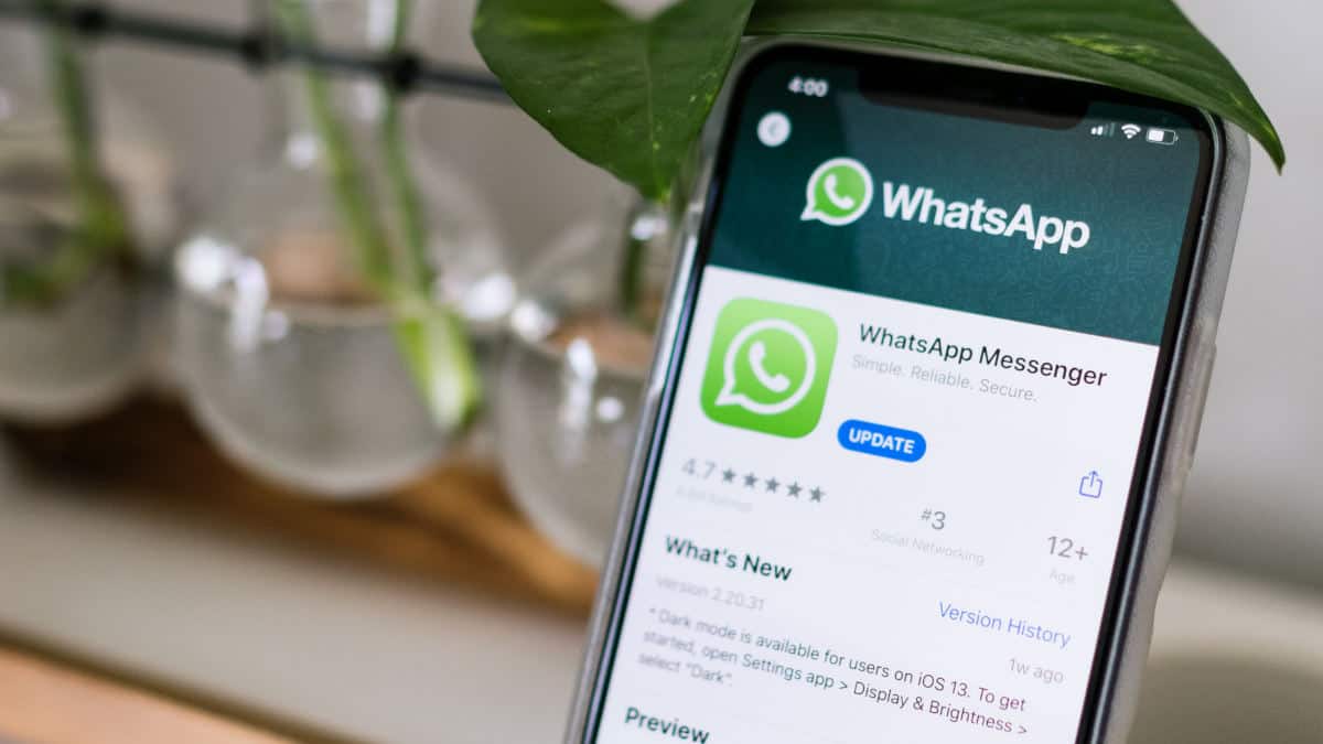 come iniziare una conversazione su WhatsApp
