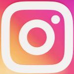 icona Instagram su sfondo rosa bozze