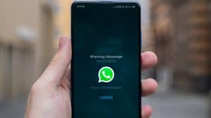 telefono con app versione WhatsApp cancellato per sbaglio reinstallazione