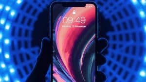 iPhone con schermo bloccato spazio quasi esaurito
