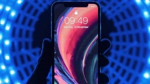 iPhone con schermo bloccato spazio quasi esaurito